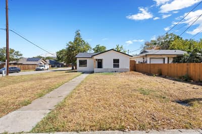621 Truman Street, Arlington TX 76011 - Photo 3