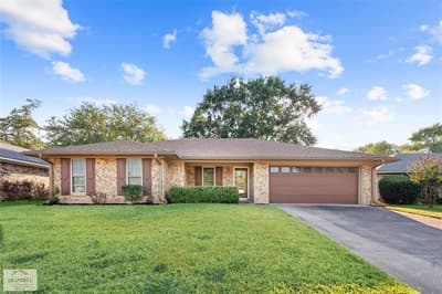 5338 Hollyhock, Bossier City LA 71112