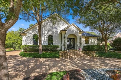 700 Glen Abbey Drive, Mansfield TX 76063 - Photo 2
