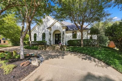 700 Glen Abbey Drive, Mansfield TX 76063