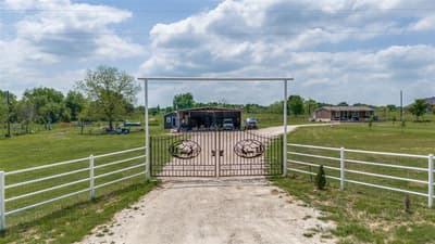266 Fcr 1031, Wortham TX 76693 - Photo 5