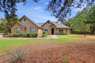 213 County Rd 2321, Mineola TX 75773