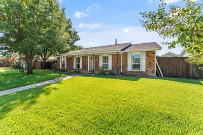 1813 Dodge Trail, Grand Prairie TX 75052 - Photo 3