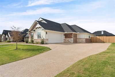 10209 Charmwood Drive, Waco TX 76712 - Photo 3