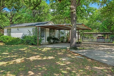 5325 trentman Street, Fort Worth TX 76119