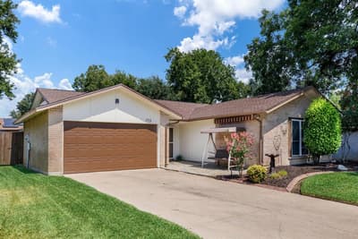 715 Salem Drive, Arlington TX 76014 - Photo 3