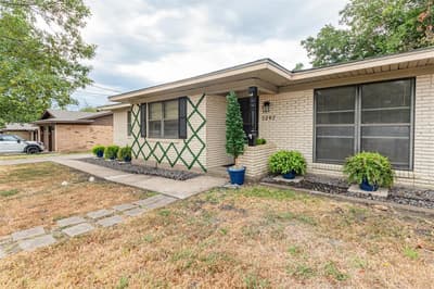 3207 Eastland Avenue, Greenville TX 75402 - Photo 5