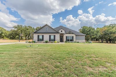 113 Oaks Springs Lane, Weatherford TX 76087 - Photo 3