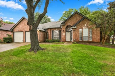 2900 Woodhaven Drive, Grapevine TX 76051
