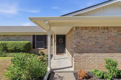 213 Travis Lane, Hewitt TX 76643 - Photo 5