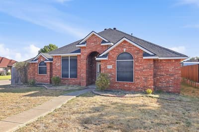 1901 Clifton Drive, Mesquite TX 75149 - Photo 2