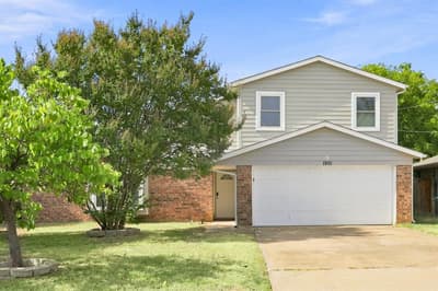 1901 Creek Wood Court, Irving TX 75060