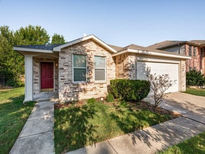 605 Rocky Springs Drive, McKinney TX 75071 - Photo 2