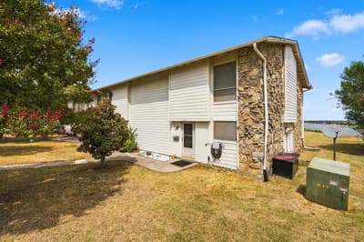 100 Harbor Drive # 104, Runaway Bay TX 76426
