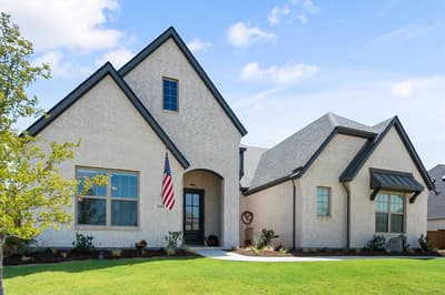 2001 Rockwood Lane, Mansfield TX 76063 - Photo 2