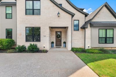4305 Shale Bluff Court, Granbury TX 76048 - Photo 2