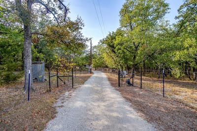 223 County Road 3471, Paradise TX 76073 - Photo 5