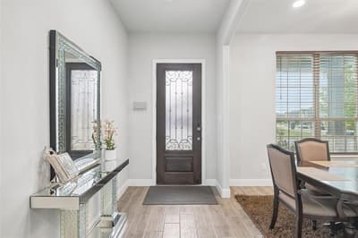 2923 Grand Lookout Lane, Arlington TX 76001 - Photo 4