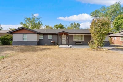 10 Beverly Court, Bedford TX 76022