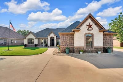 6410 Pinehurst Drive, Granbury TX 76049 - Photo 3