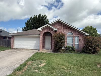 1142 Margie Street, Burleson TX 76028