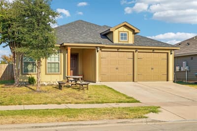 8420 Steel Dust Drive, Fort Worth TX 76179 - Photo 2