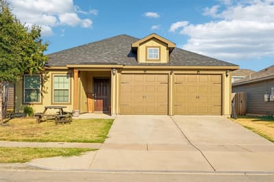 8420 Steel Dust Drive, Fort Worth TX 76179