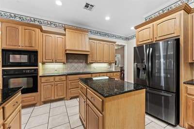 235 Settlers Creek Trail, Woodway TX 76712 - Photo 4