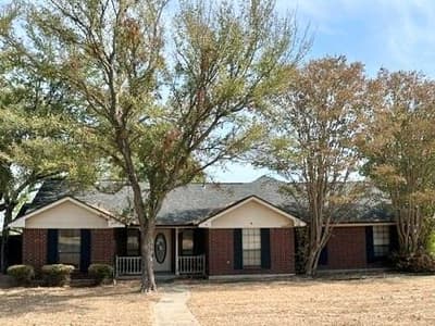 503 Pin Oak Drive, Terrell TX 75161
