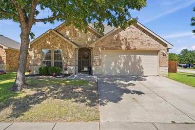 8649 Running River Lane, Fort Worth TX 76131