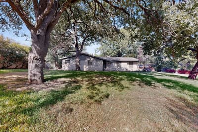341 Arcadia Street, Hurst TX 76053 - Photo 2