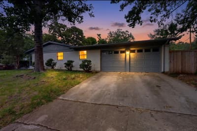 341 Arcadia Street, Hurst TX 76053