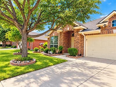 11504 Crystal Falls Drive, Fort Worth TX 76244 - Photo 2