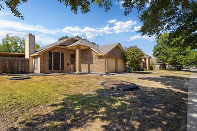 7809 Clairmont, Rowlett TX 75089 - Photo 2