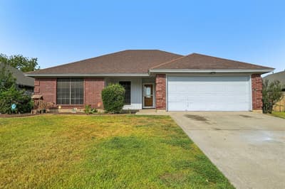 609 Ruth Drive, Kennedale TX 76060 - Photo 2