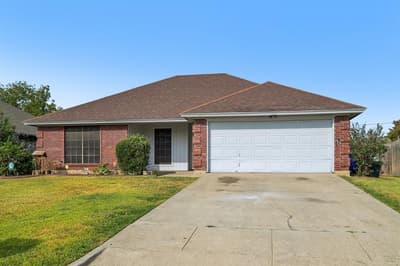 609 Ruth Drive, Kennedale TX 76060 - Photo 3