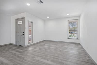 3411 Ashcroft Court, Irving TX 75062 - Photo 4