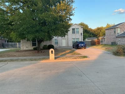 1340 Lake Grove Lane, DeSoto TX 75115 - Photo 2