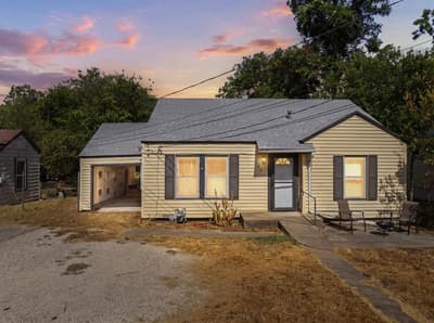 129 Victory Drive, Beverly Hills TX 76711