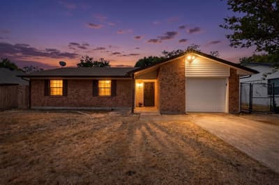 346 Linkcrest Drive, Duncanville TX 75137 - Photo 4