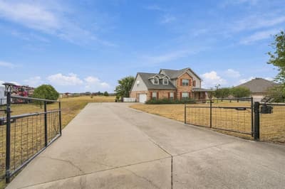 1865 Old Maypearl Road, Waxahachie TX 75167 - Photo 4