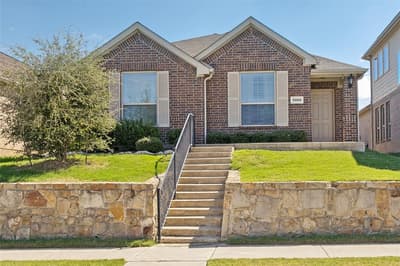 5809 Wake Robin Drive, Fort Worth TX 76123 - Photo 2
