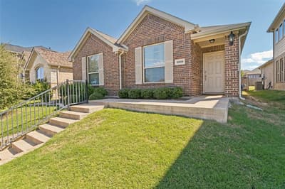 5809 Wake Robin Drive, Fort Worth TX 76123 - Photo 3