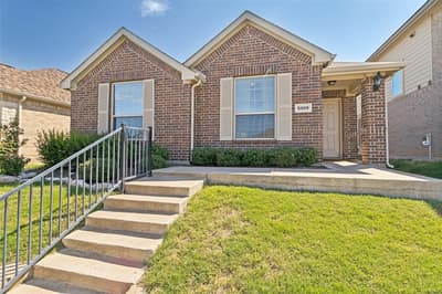 5809 Wake Robin Drive, Fort Worth TX 76123