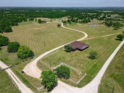 2043 Huddleston Road, Sunset TX 76270 - Photo 2