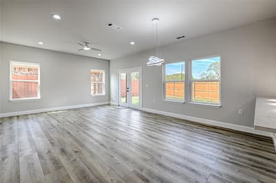 210 Mineral Wells Street # B, Terrell TX 75160 - Photo 5