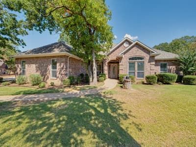 5600 Bridle Path, Aubrey TX 76227