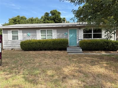 307 Parker Lane, Whitesboro TX 76273 - Photo 2