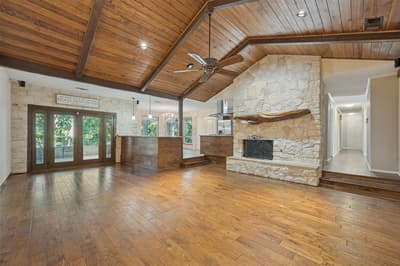 2821 Buffalo Court, Arlington TX 76013 - Photo 2
