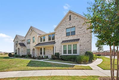 204 Venice Avenue, Flower Mound TX 75028 - Photo 2
